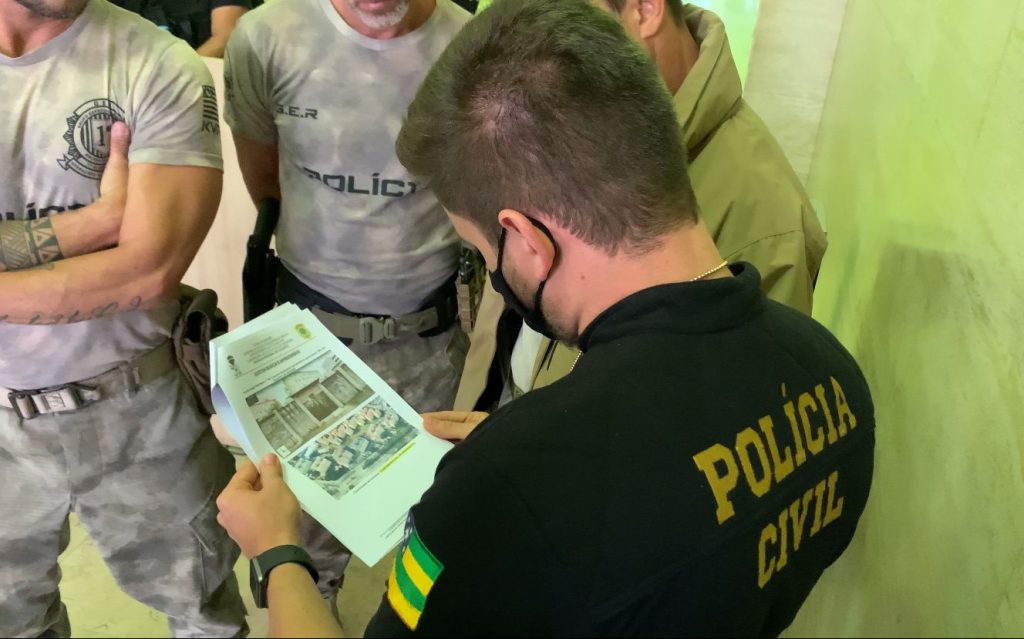 Operacao Maskfall Suspeitos de aplicar golpes com vendas de Iphone em Lagarto sao presos em SP