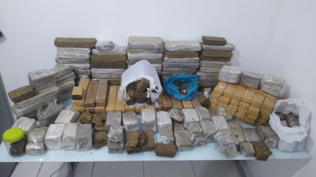 Operacao apreende quase 10 toneladas de drogas em Sergipe