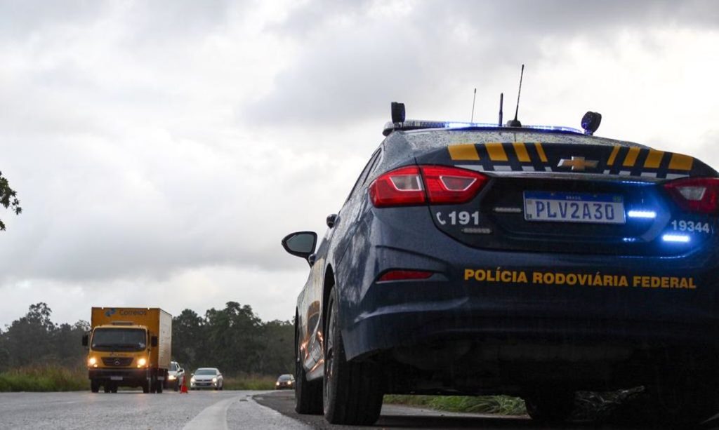 Policia Rodoviaria Federal encerra a meia noite Operacao Finados
