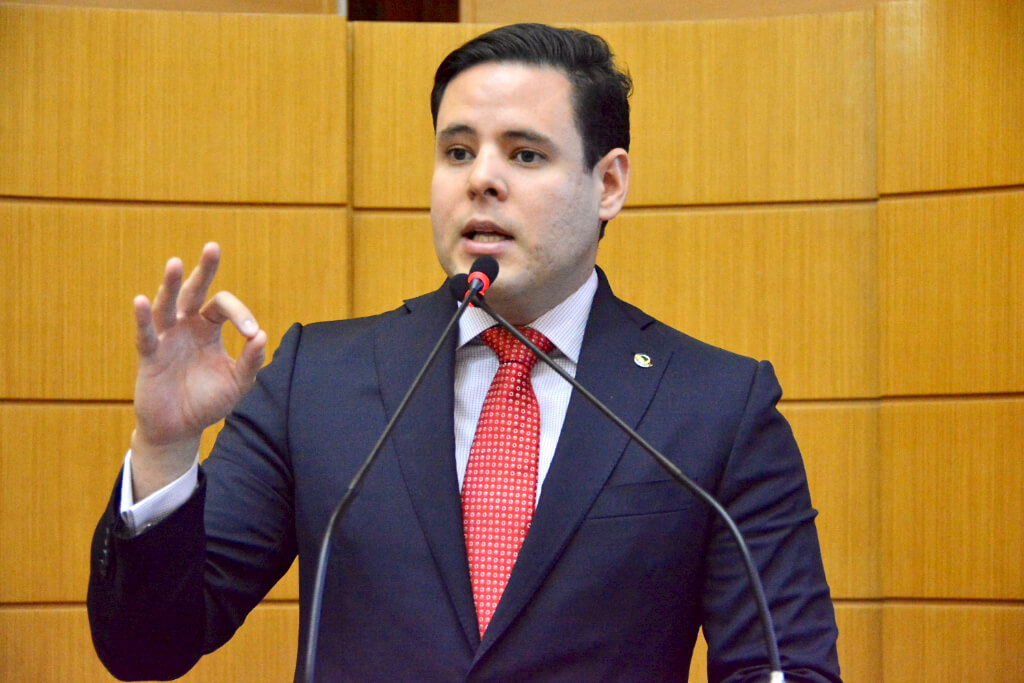 Rodrigo Valadares