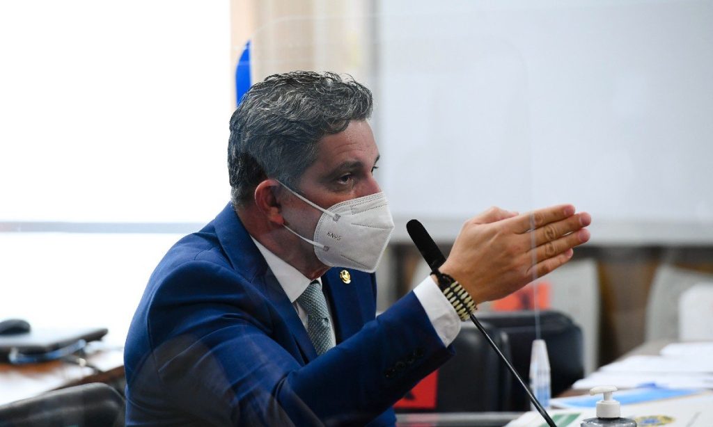 Rogerio Carvalho se posiciona apos voto favoravel ao ‘orcamento secreto Nao foi por questao d