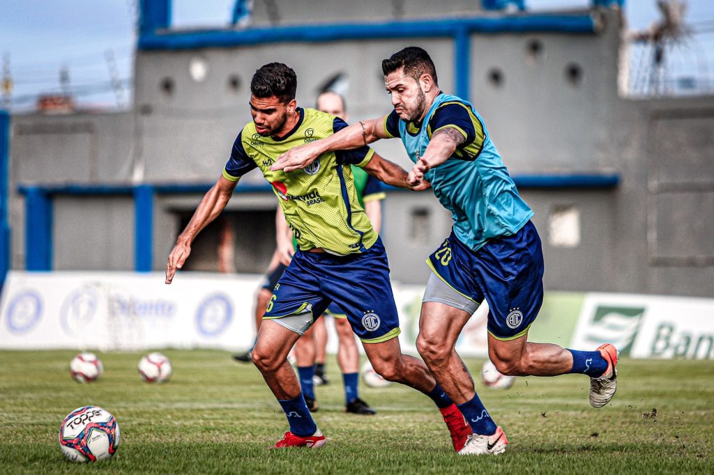 Serie B Confianca segue na preparacao para enfrentar a Ponte Preta