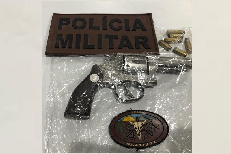Suspeito e morto apos troca de tiros com policiais em Monte Alegre