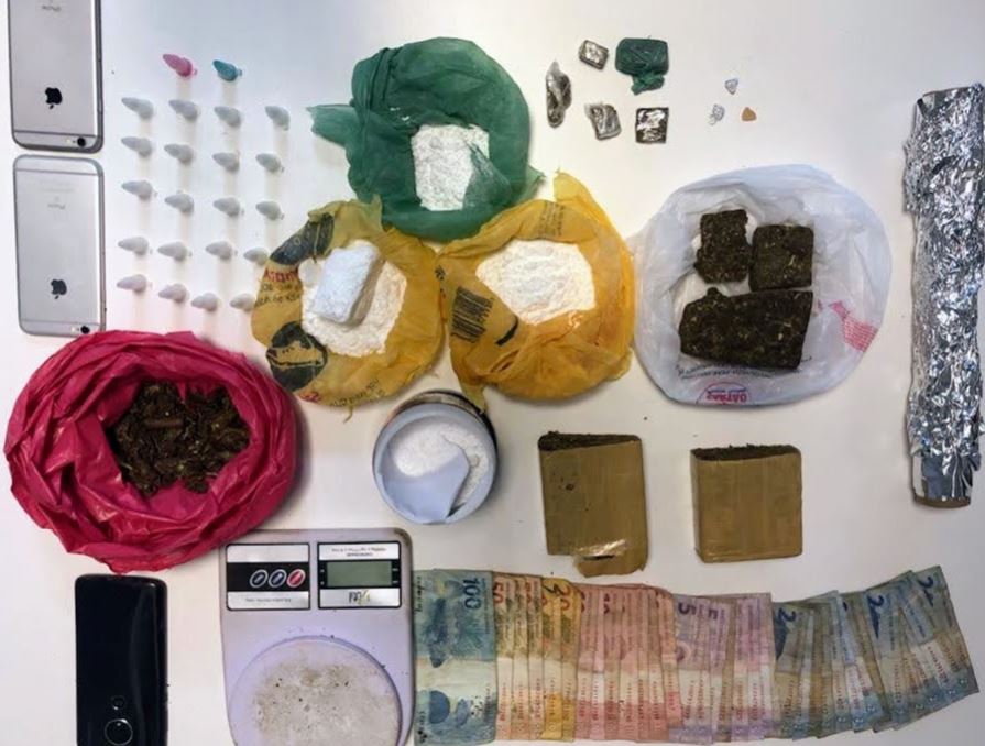 Tres suspeitos de trafico de drogas sao presos em Itabaiana