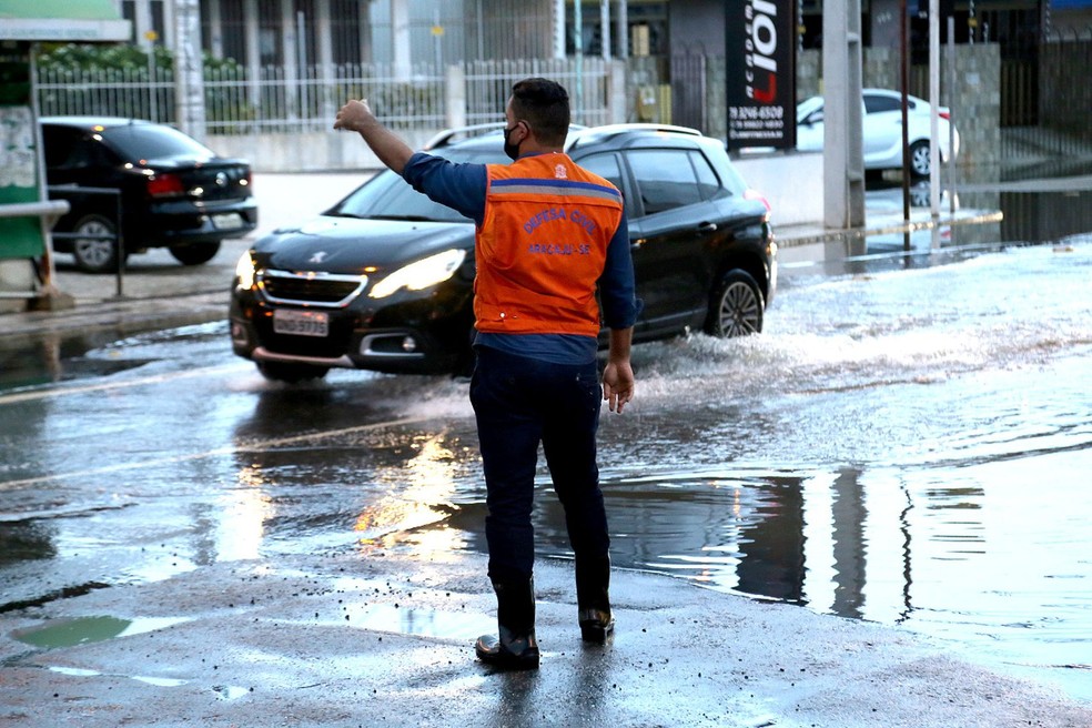 Aracaju fecha fim de semana de chuva com quatro ocorrencias nao houve vitimas