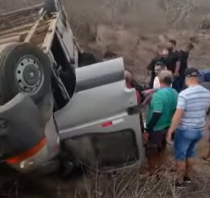Banda do cantor Gusttavo Lima se envolve em grave acidente na Paraiba