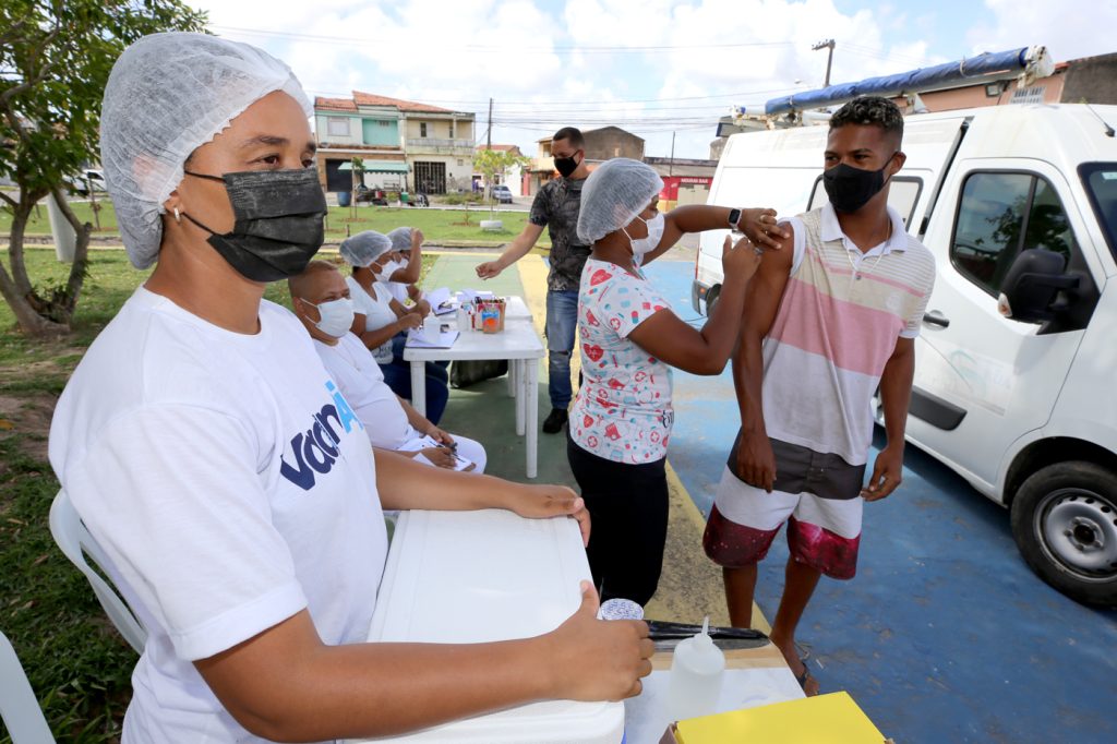 Cerca de 17 mil aracajuanos foram vacinados contra covid 19 na ultima semana diz SMS
