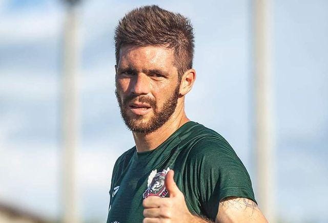 Confianca anuncia chegada do volante Diego Lorenzi