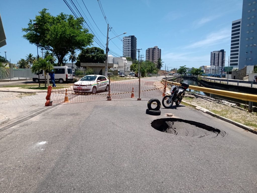 Cratera muda transito na Avenida Anisio Azevedo a partir desta quarta 15