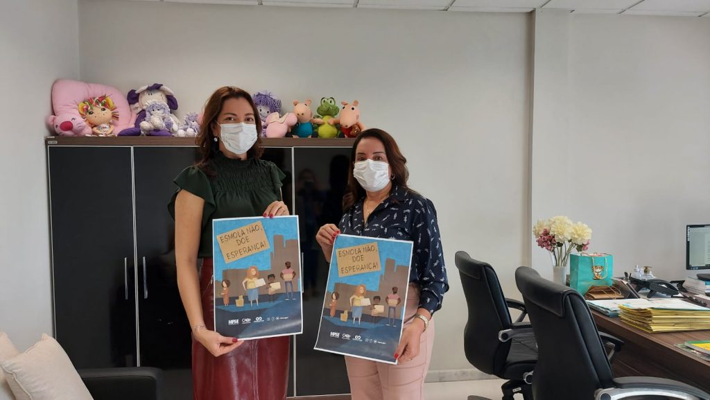 Doar esmolas nas ruas traz indignidade e estimula a exploracao infantojuvenil diz promotora do MP SE