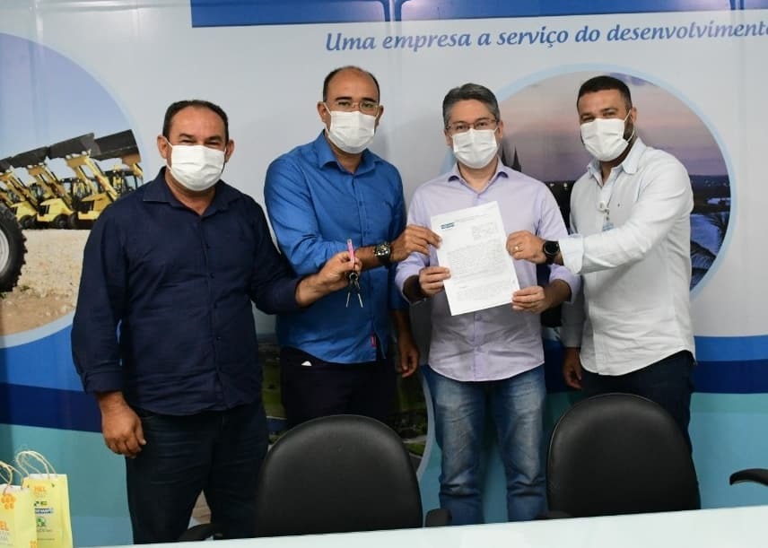 Equipamento sao entregues pela Codevasf para Tobias Barreto e Campo do Brito