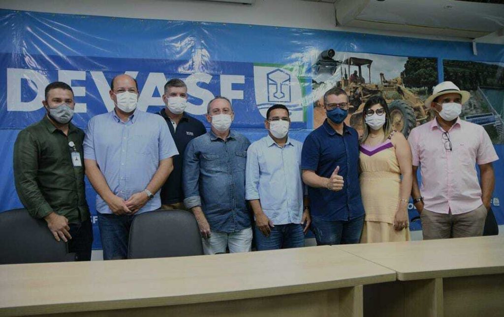 Estao amenizando o sofrimento diz prefeita de Pacatuba sobre ajuda da Codevasf aos rizicultores