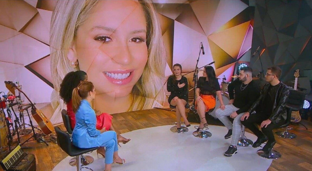 Irmao de Marilia Mendonca Maiara e Maraisa fazem homenagem um mes apos morte da cantora