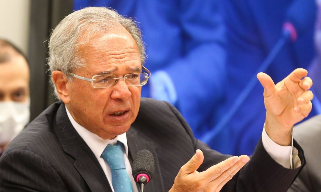 Subida dos juros deve provocar desaceleracao na economia diz ministro