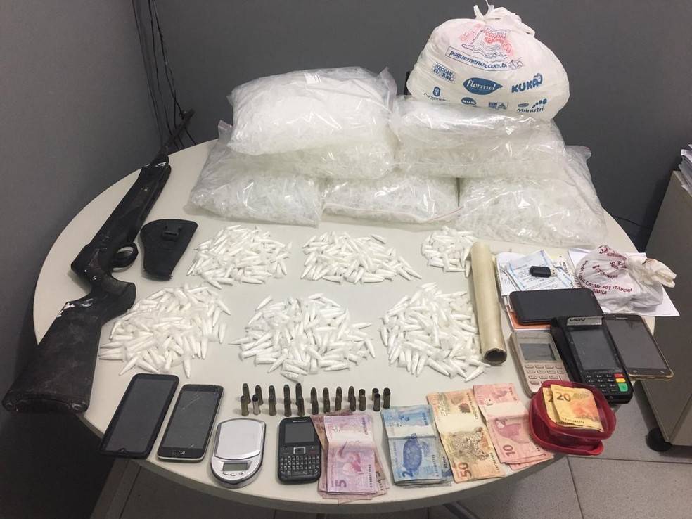 Suposta lider de grupo envolvido com trafico de drogas e presa em Lagarto