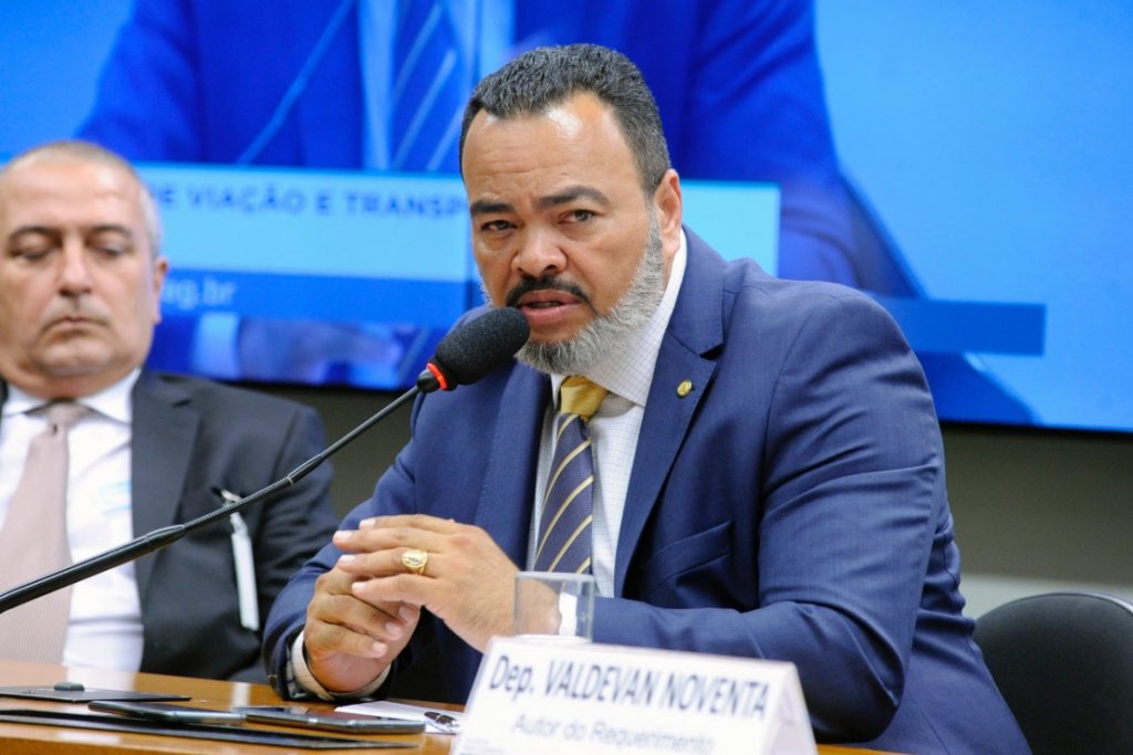 Valdevan Noventa nega desistencia e confirma pre candidatura ao Senado