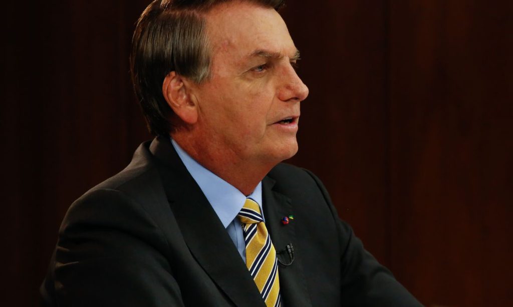 Bolsonaro volta a se posicionar contra passaporte vacinal em pronunciamento