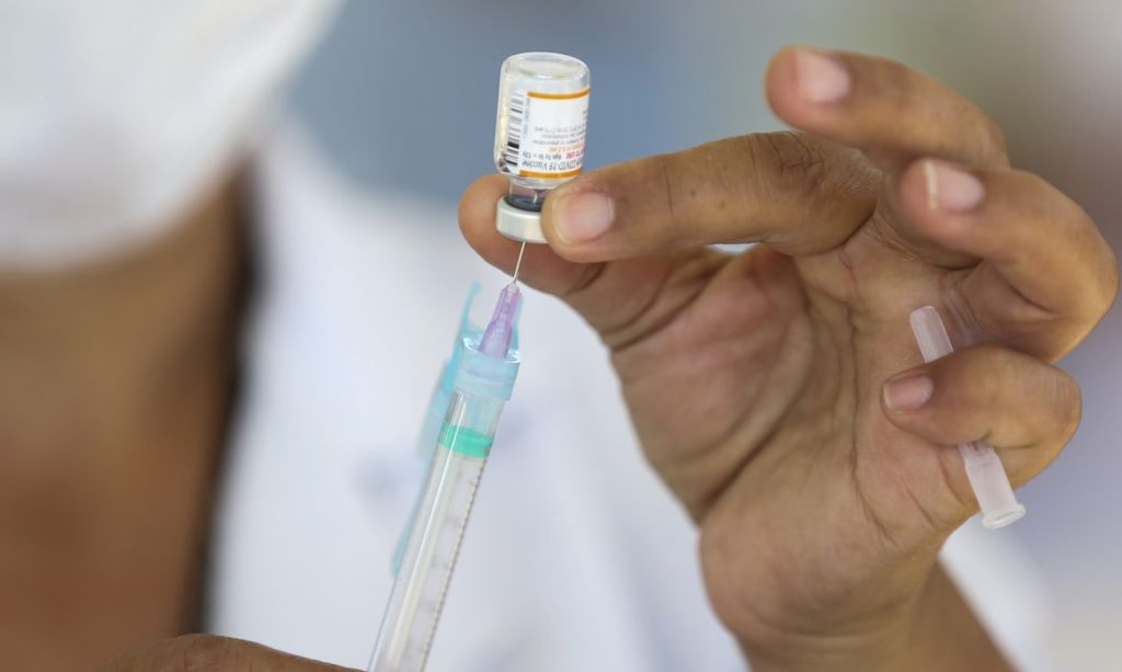 Brasil ultrapassa marca de 40 milhoes de vacinados com dose de reforco contra covid 19