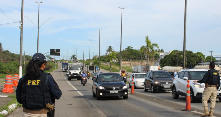Cai para 12 o numero de acidente em Sergipe registrados em 2021 pela PRF