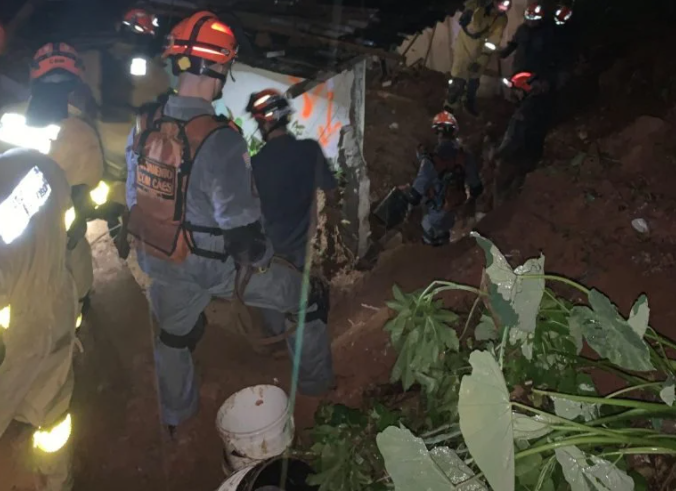 Chuvas Mortes em Sao Paulo chegam a 21 e pelo menos 11 cidades sao atingidas