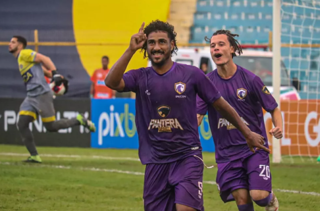 Falcon faz historia e garante classificacao para mata mata na Copa Sao Paulo