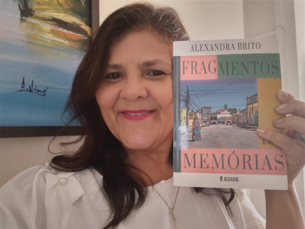 Jornalista e escritora Alexandra Brito lanca livro em Aracaju