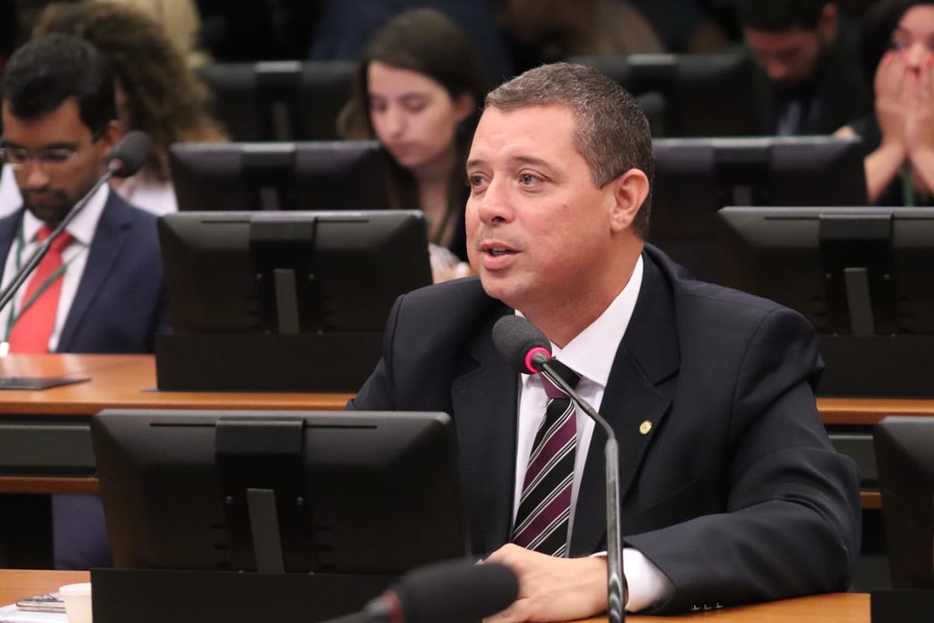 Mitidieri afirma que votara pela derrubada de veto de Bolsonaro a projeto de renegociacao de dividas de MEIs