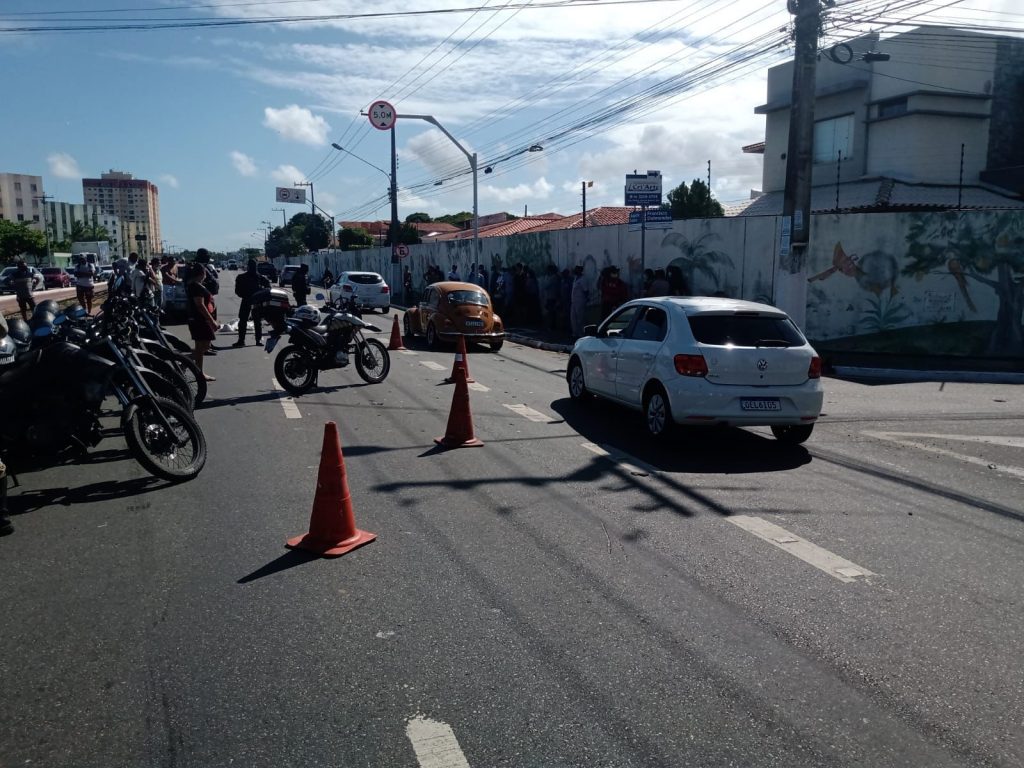 Motociclista morre em acidente grave na Avenida Augusto Franco