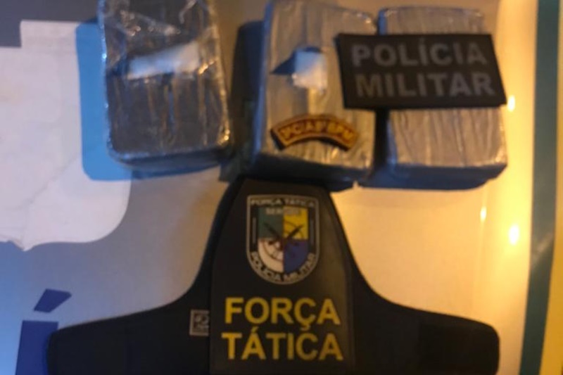 Mulher e presa em flagrante ao tentar embarcar em terminal da Zona Oeste com cerca de 3kg de cocaina