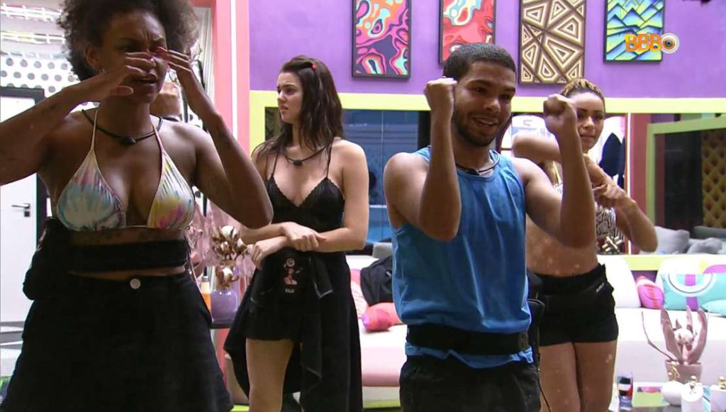 No BBB22 Vyni ensina coreografia do grupo BLACKPINK e viraliza nas redes
