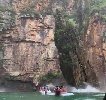 Sobe para sete numero de mortos em desabamento de rocha em Minas Gerais