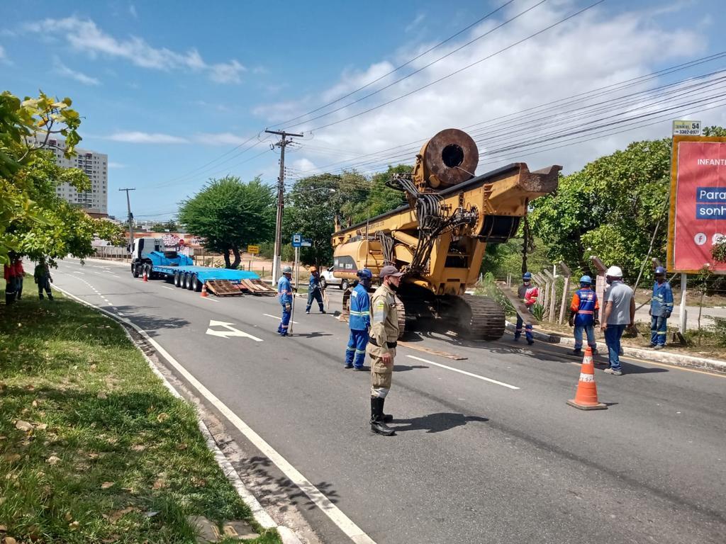 Transito na ponte sobre o Poxim ficara em meia pista nesta sexta 7
