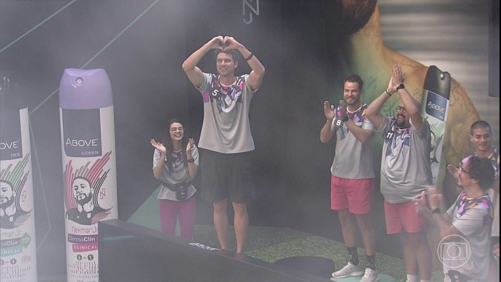 BBB Lucas vence prova e vira primeiro lider da pipoca