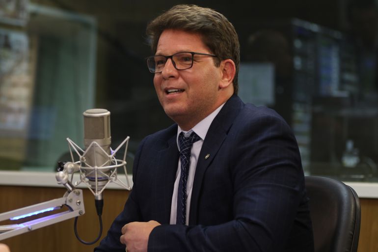 Mario Frias afirma que valor de R78 mil gastos em viagem para Nova York nao e