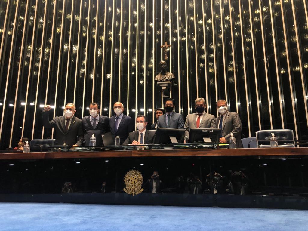 Nao sera preciso reajustar tarifa diz Edvaldo apos aprovacao no Senado de PL que financia passagem dos idosos