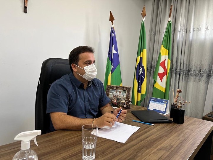 Prefeito de Poco Verde afirma que acidente com micro onibus deixou apenas danos materiais