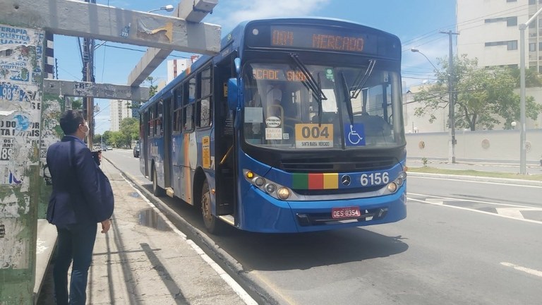 Ricardo Marques critica bilhetagem exclusiva em onibus de Aracaju Frota sucateada 1