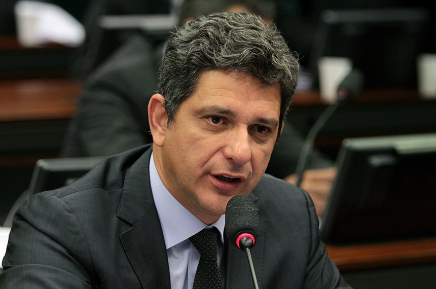 Rogerio Carvalho critica novo programa habitacional do governo exclui quase 50 dos brasileiros