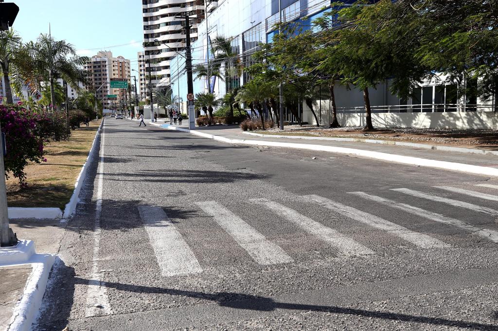 Transito nas avenidas Jornalista Santos Santana e Silvio Teixeira sera alterado nesta quarta 23