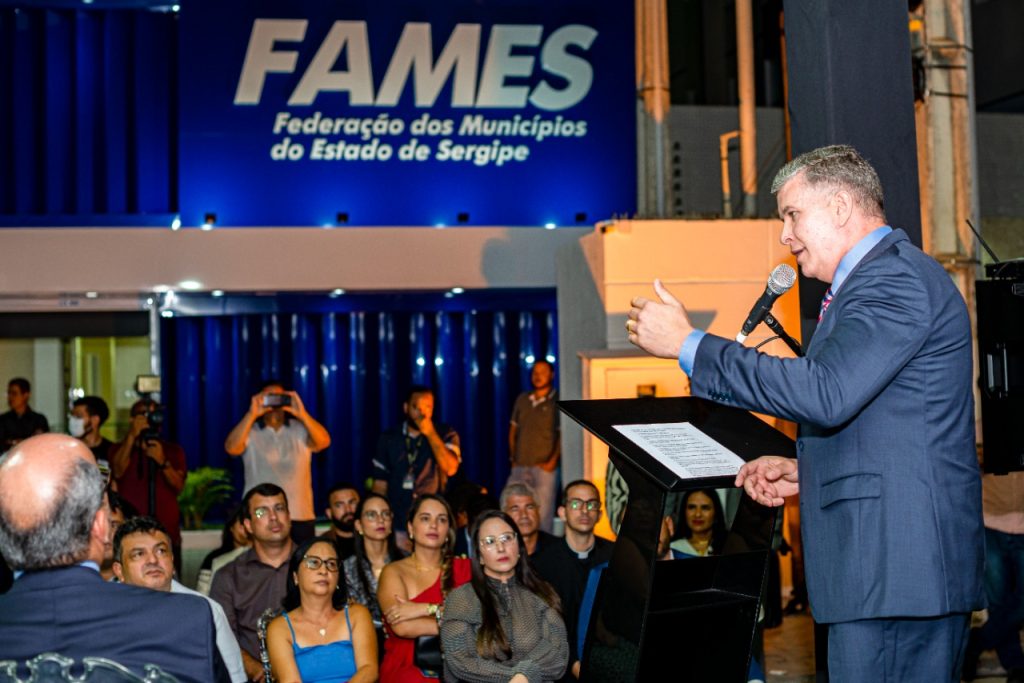 Cristiano Cavalcante passa direcao para vice presidente da FAMES