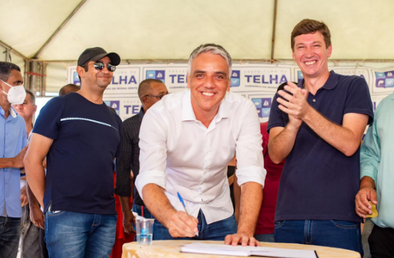 Deputado Fabio Reis assina ordem de servico para realizacao de recapeamento asfaltico em Telha