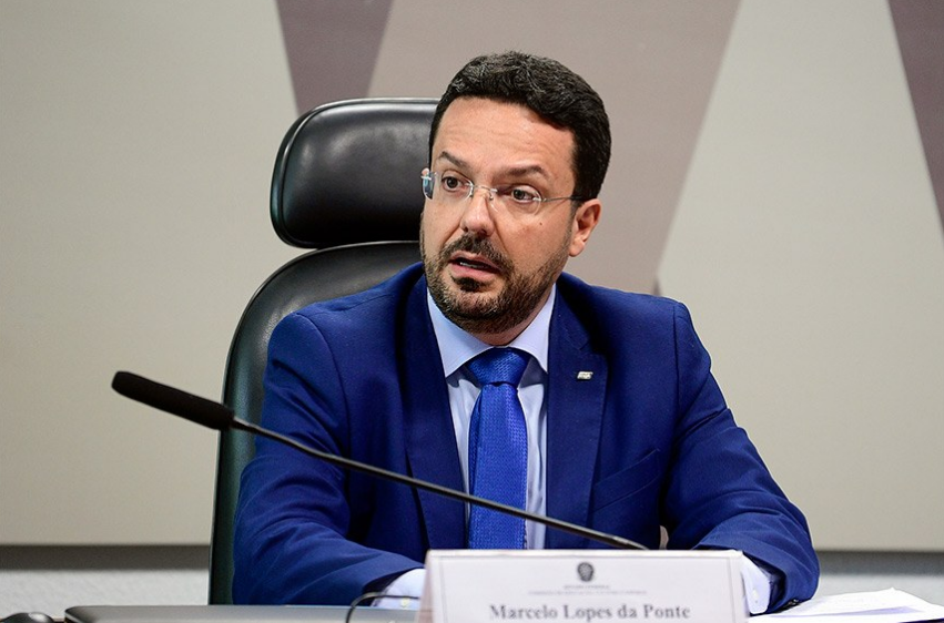 Em depoimento no Senado presidente do FNDE nega corrupcao