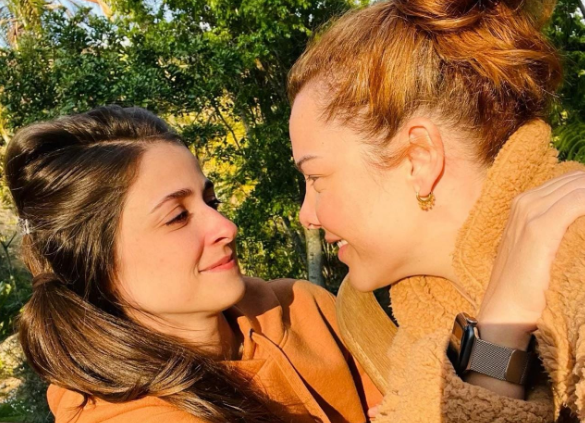 Fernanda Souza assume relacionamento com nova namorada: “Amor é amor”