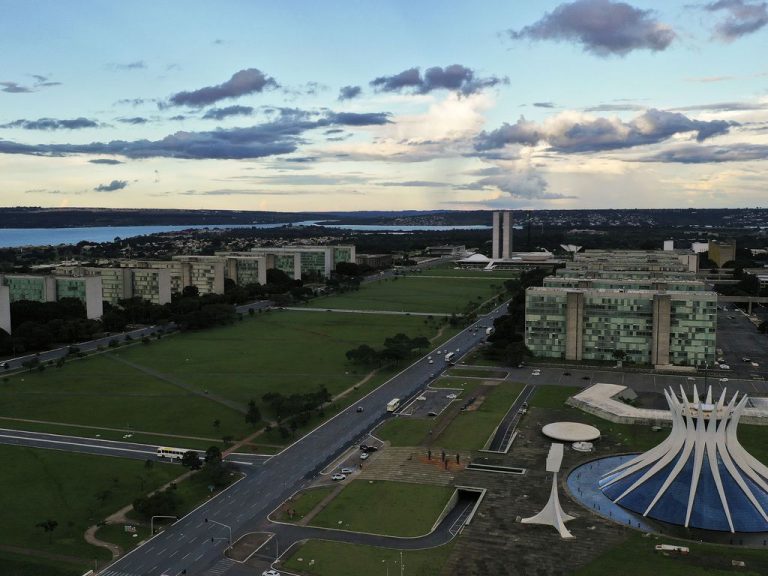 Governo Federal reserva R 117 bilhoes para reajuste de servidores em 2023