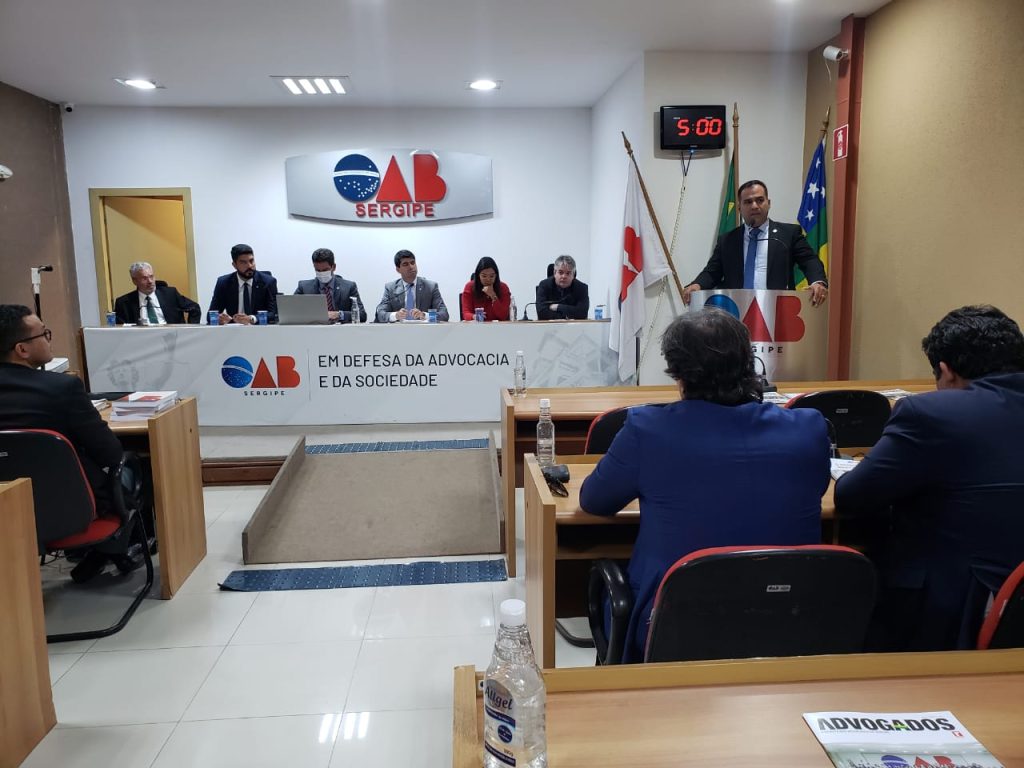 OAB aprova nota de desagravo e tomara medidas apos advogado sofrer ataques verbais em Sergipe