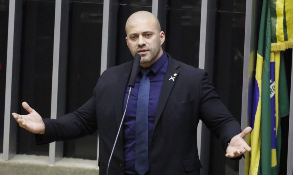 STF condena deputado Daniel Silveira a 8 anos e 9 meses de prisao e perda do mandato