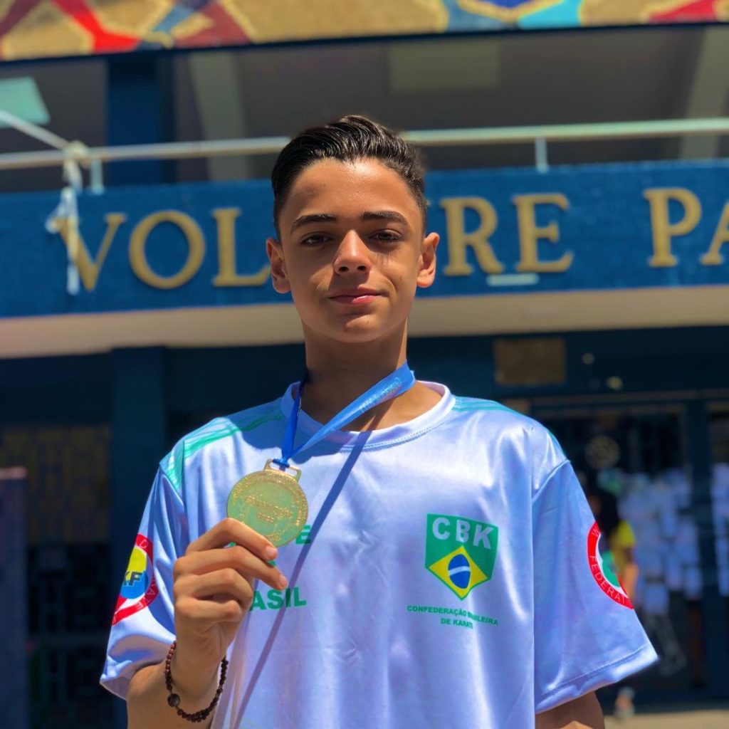 Sergipano conquista duas medalhas de ouro no Campeonato Sul Americano de Karate