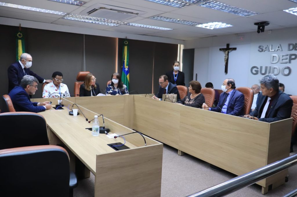 Alese aprova indicacao de apoio a Bolsonaro para nomeacao de advogado para ministro substituto do TSE