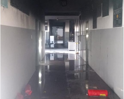 Apos incendio leitor denuncia descaso na estrutura do COE acabou acontecendo o que ja era previsto