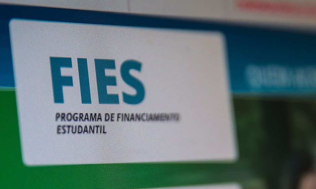 Camara aprova MP que permite renegociacao de dividas do Fies